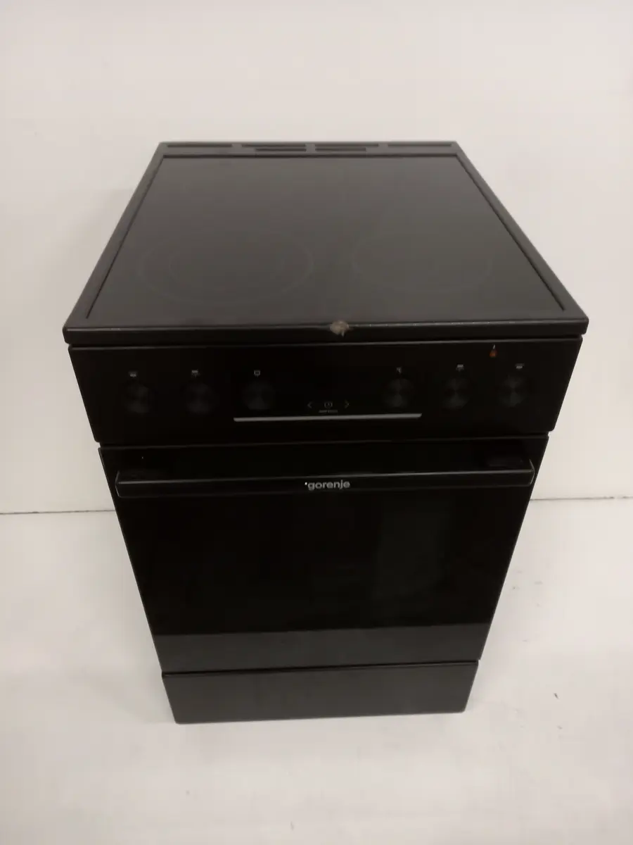  Električni šporet Gorenje GECS5C70BPA