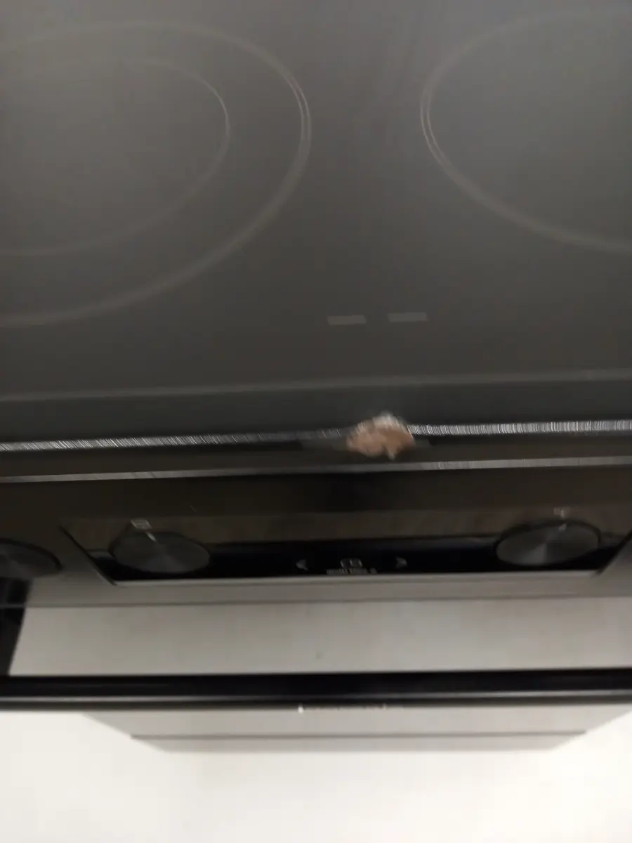  Električni šporet Gorenje GECS5C70BPA