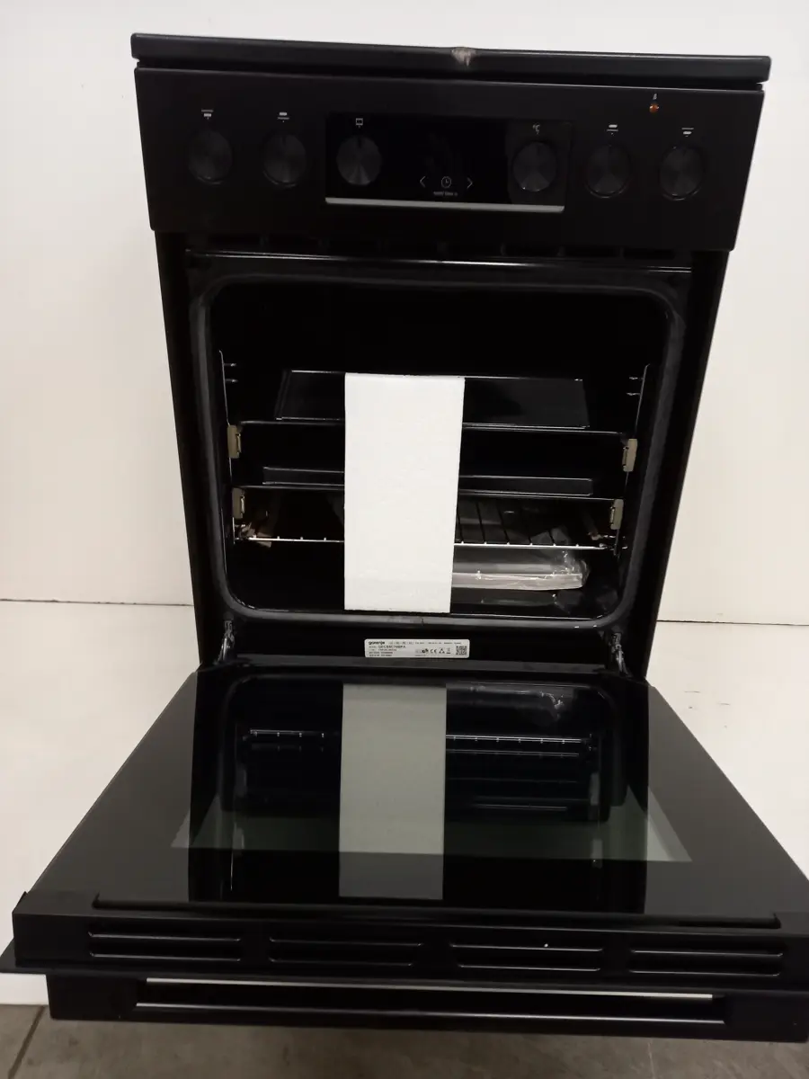  Električni šporet Gorenje GECS5C70BPA