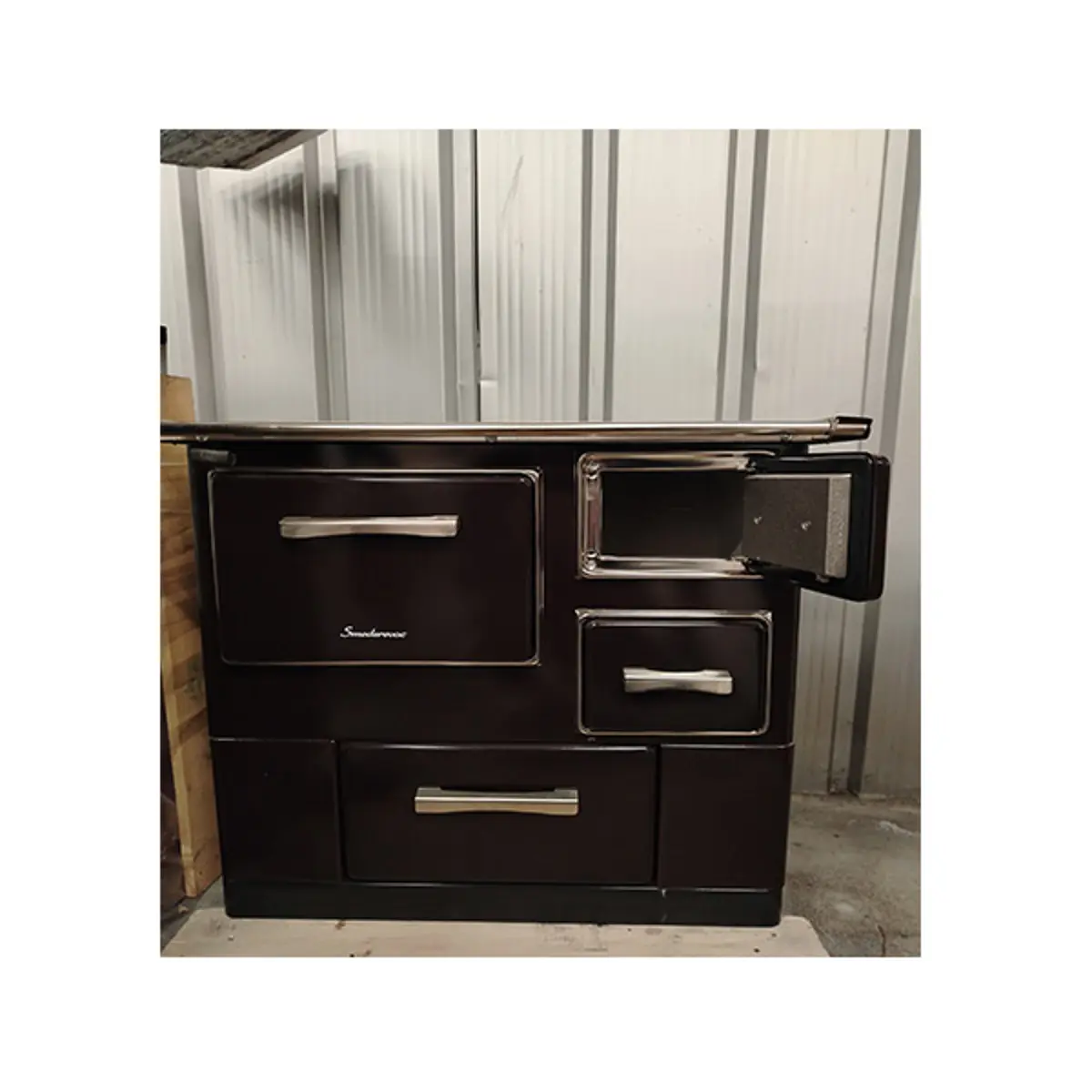 Šporet na čvrsto gorivo MBS 3E DP, braon, levi