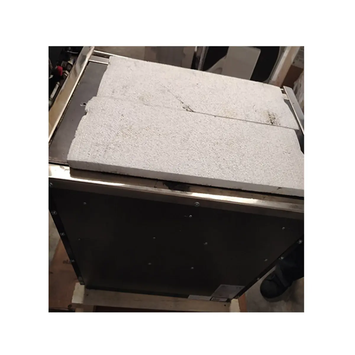 Šporet na čvrsto gorivo MBS 3E DP, braon, levi