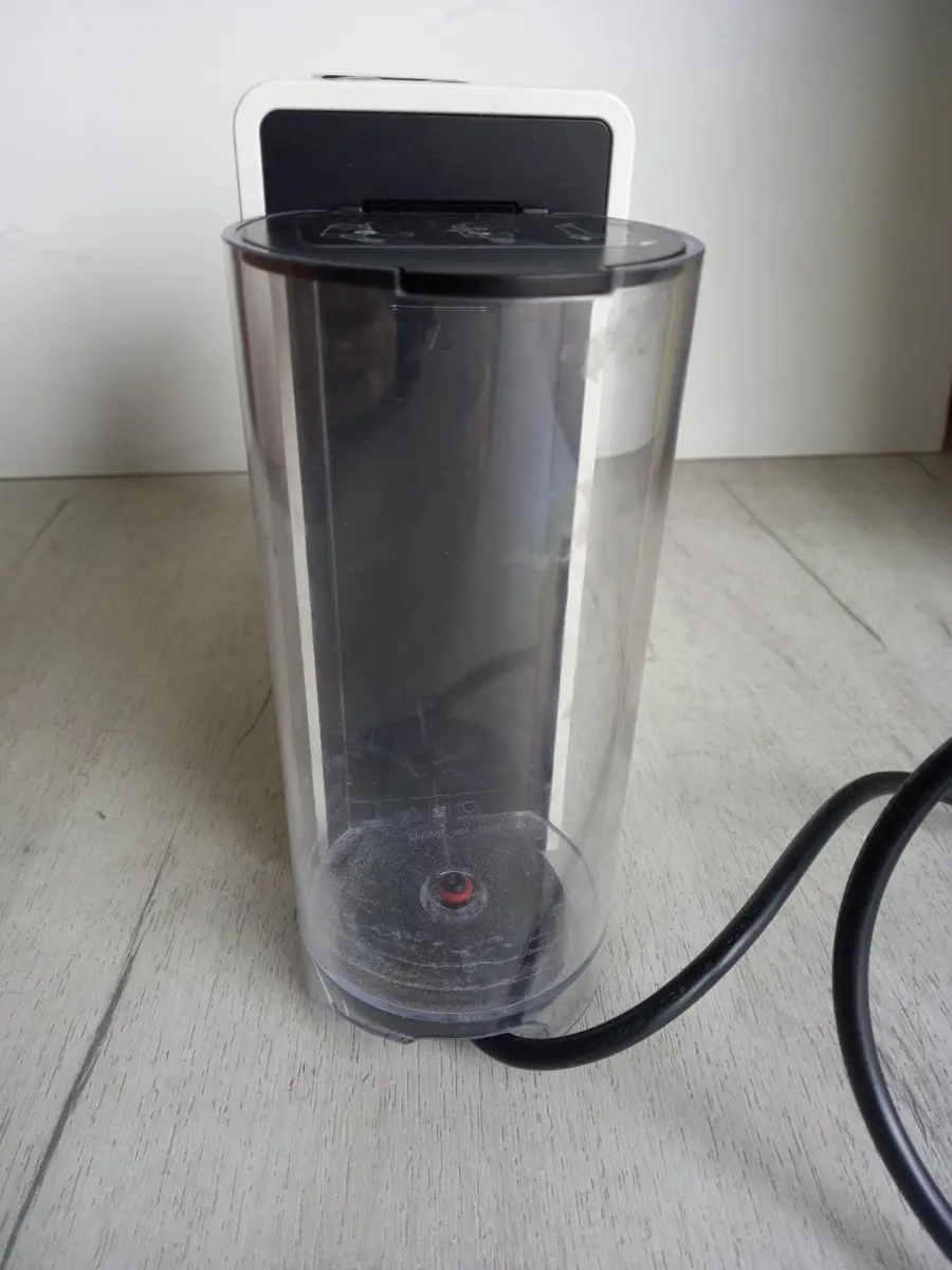  Nespresso Aparat za kafu Essenza Mini B beli