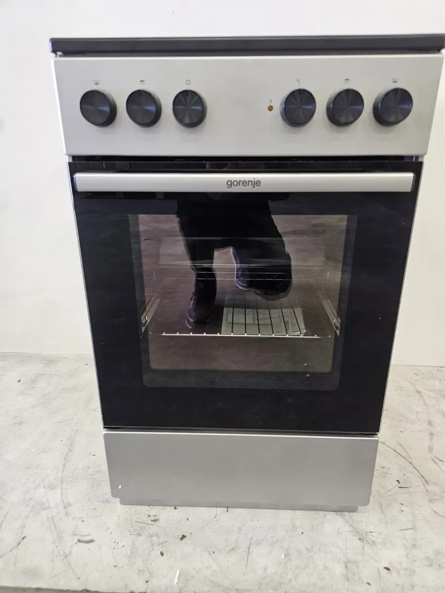 Električni šporet Gorenje GEC5A20SG